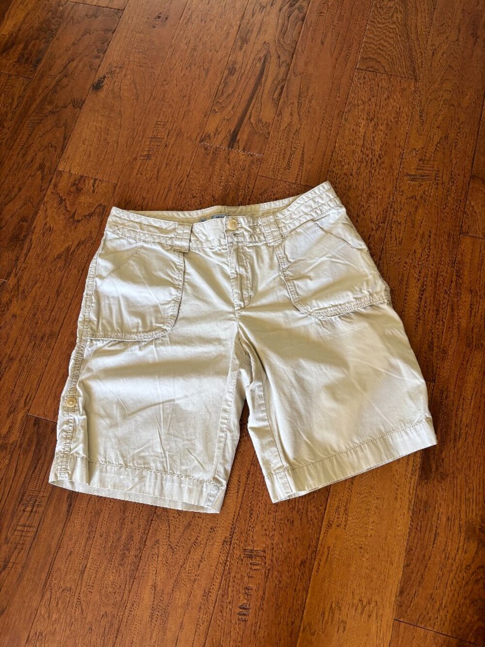 Pair of IZOD beige shorts